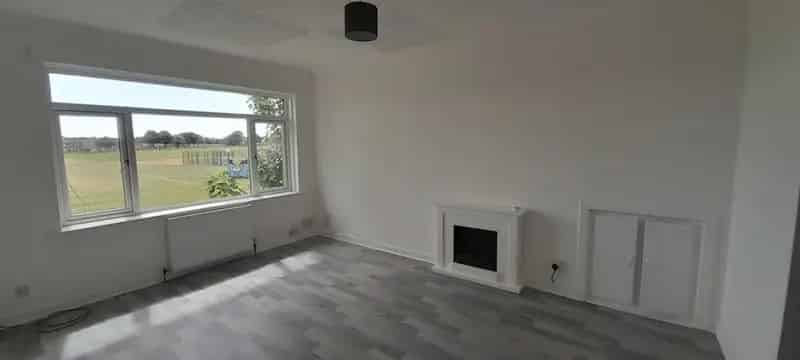 3 Bedroom Flat To Rent Available 16062025