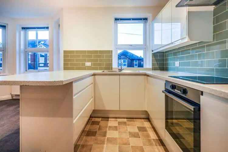 2 Bedroom Flat Modernized Character High Standard Must See