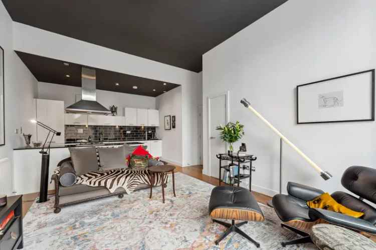 Luxury 1-Bedroom Apartment in Glasgow Merchant City with Secure Parking
