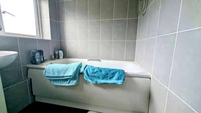 3 Bed Mid Terrace House For Sale