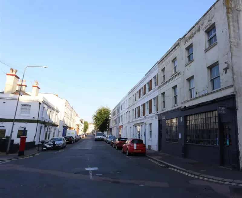 3 Bedroom Flat to Rent
