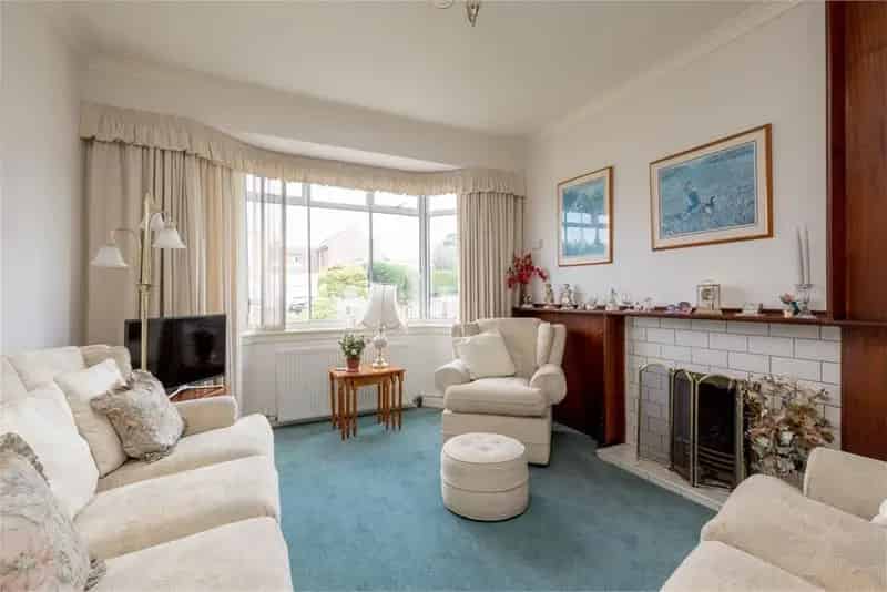 4 Bed Detached House 3 Reception Rooms Family Home Great Schools
