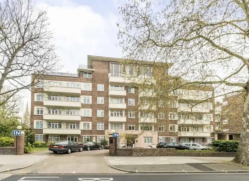 Newly Refurbished 2-Bed Flat Maida Vale Private Balcony