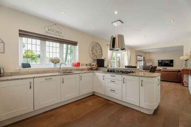 Detached House for sale with 5 bedrooms, Choules Close Pershore, Worcestershire