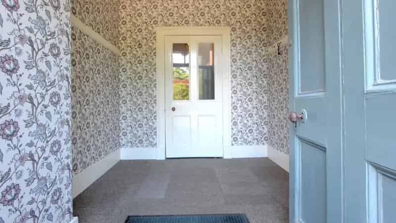 Inchstelly Farmhouse: Charming Grade B Listed Property