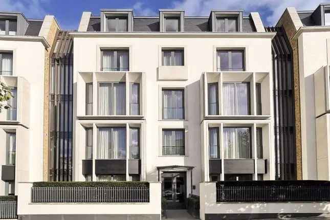 Flat for sale in Holland Park, Kensington, London W11