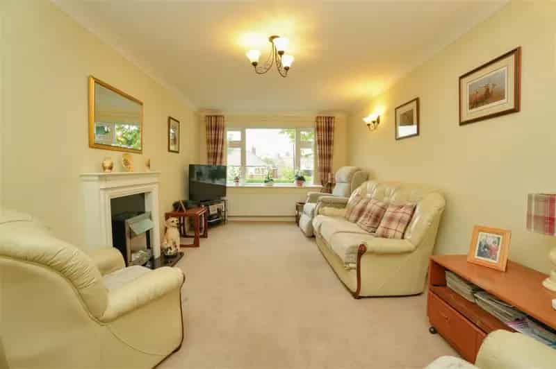 2 Bedroom Bungalow For Sale Disabled Access No Onward Chain