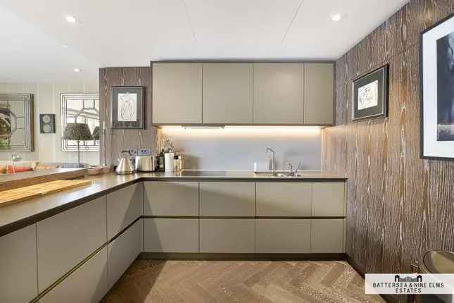 Flat for sale in 11 Circus Road West, London SW11