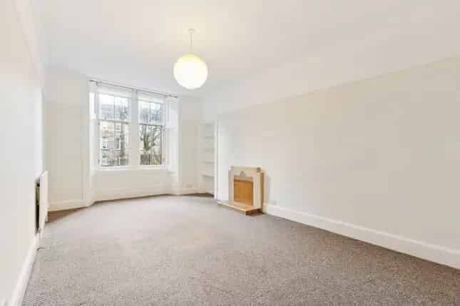 3-Bedroom HMO Flat for Sale in Hillhead Glasgow