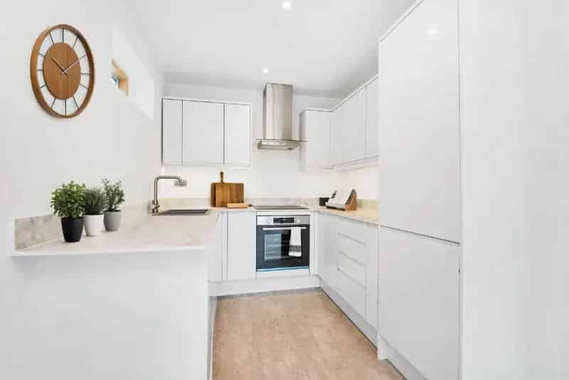Brand New 1 Bed Apartment with Private Balcony and Underfloor Heating