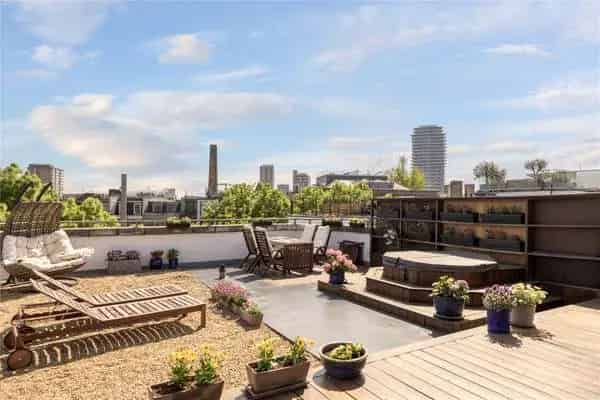 Luxury 1744 sq ft Apartment with Roof Terrace and Jacuzzi