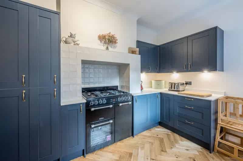5 bedroom House
 For Sale