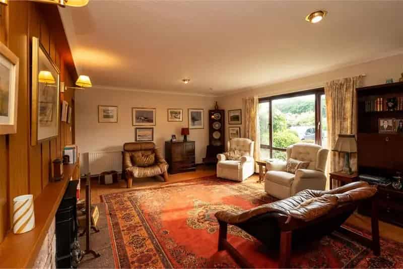 3 Bed Detached Bungalow with 2 Reception Rooms and Mature Gardens