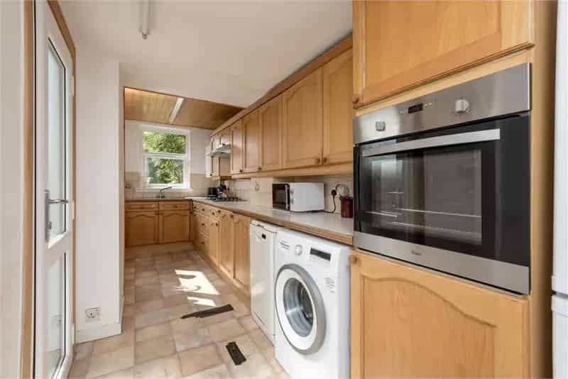 3 Bed Terraced House with 2 Reception Rooms and Garden