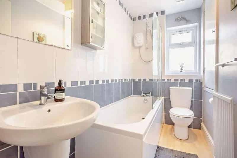 2 Bed Semi-Detached House for Sale