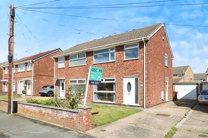 3 Bedroom Semi Detached House For Sale