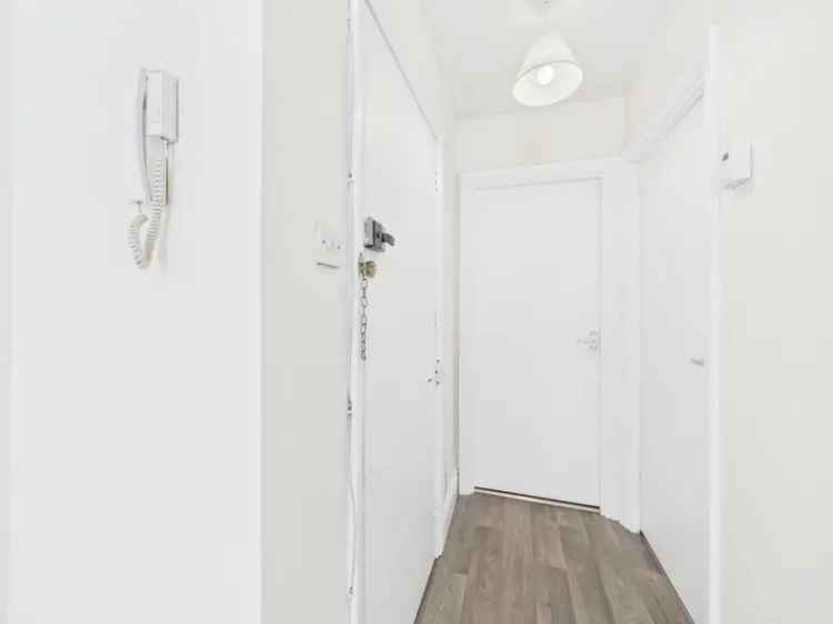 1 Bedroom Flat To Rent Available May 16 2025