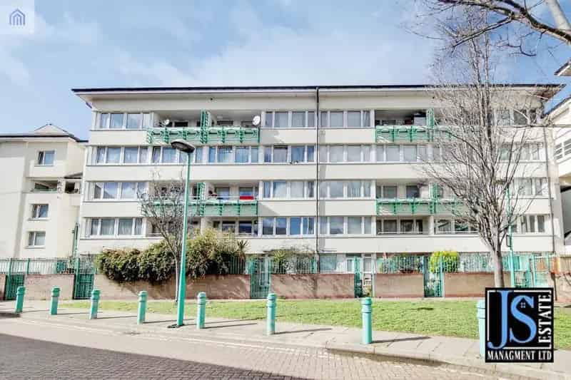 2 Bedroom Flat to Rent near Surrey Quays