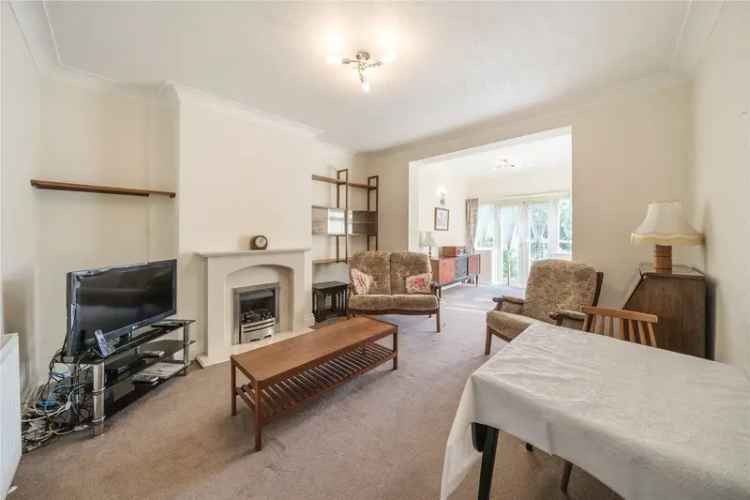 House For Sale in Leeds, England