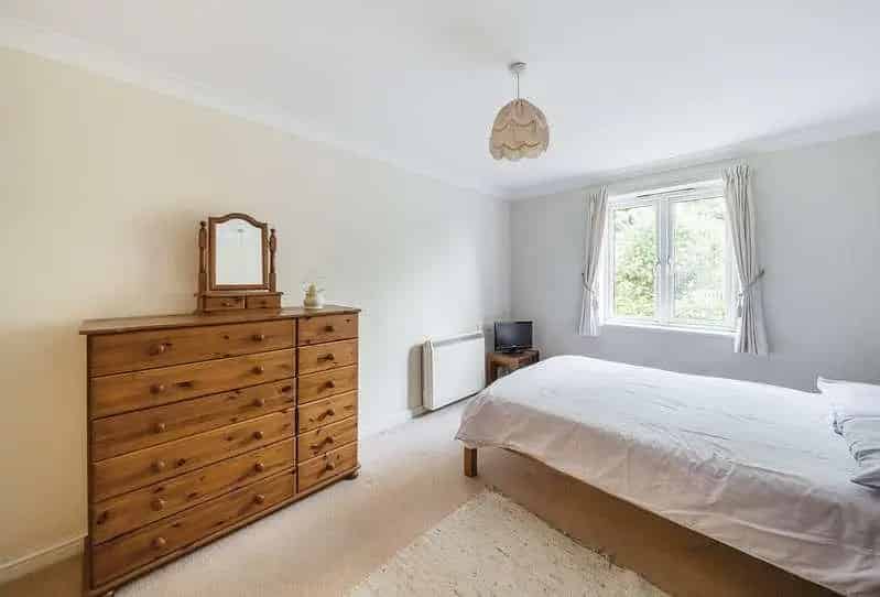 2 Bed Flat for Sale in Over 55s Development