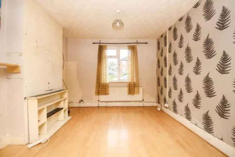 3 Bedroom Terraced House For Sale Needs Modernisation