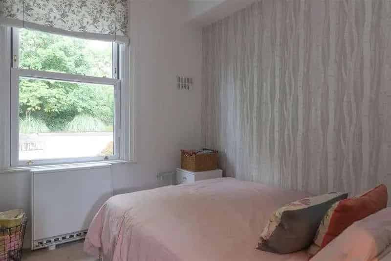 1 Bed Flat for Sale South Nutfield