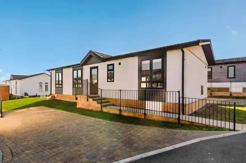 2 Bedroom Park Home for Sale in Coastal Location