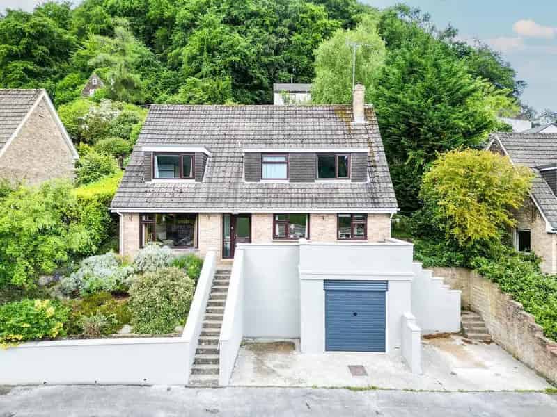 4 Bedroom Detached House For Sale Five Acres Dursley
