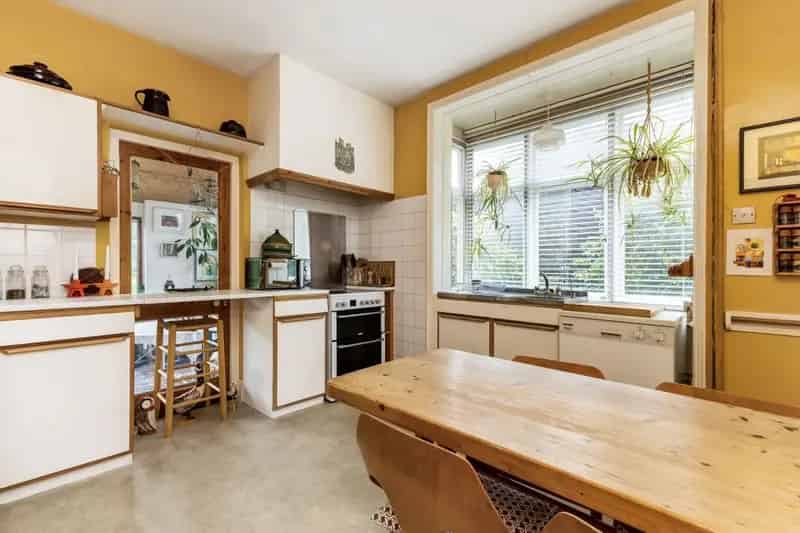 5 Bedroom Detached House for Sale Near Tylers Green