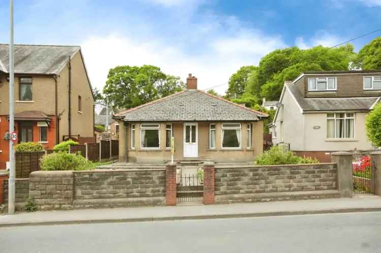 3 Bedroom Detached Bungalow Near Amenities and Schools