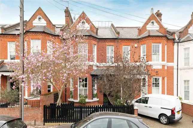 Beautiful 3400sqft Family Home for Sale in Abbeville Village