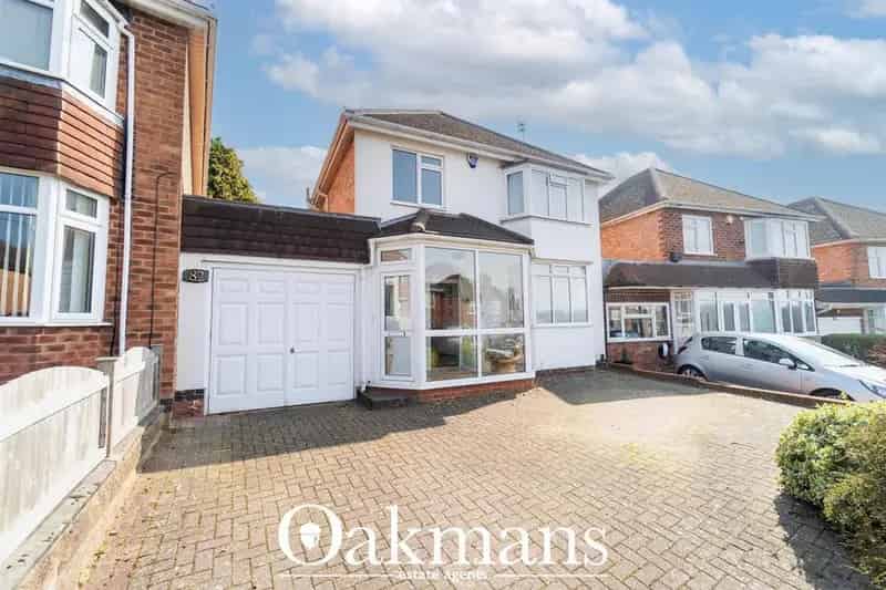 3 Bedroom Link Detached House For Sale