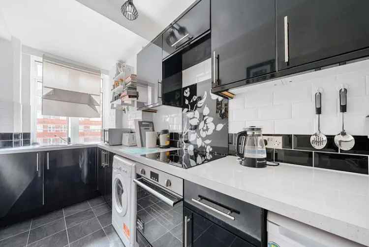 1 Bed Flat near Balham Station Art Deco Block Double Glazed Modern Kitchen