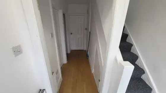 3 Bedroom House 81m² Manchester