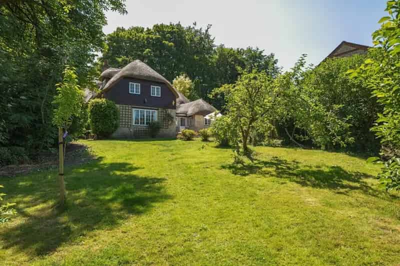4 Bedroom Grade II Listed Cottage for Sale