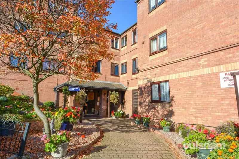 2 Bedroom Apartment for Sale Bearwood Over 60s