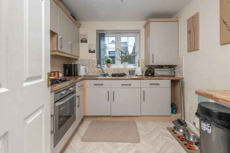 2 Bedroom First Floor Apartment For Sale