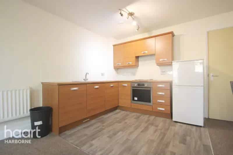 2 Bedroom Ground Floor Apartment Park Central