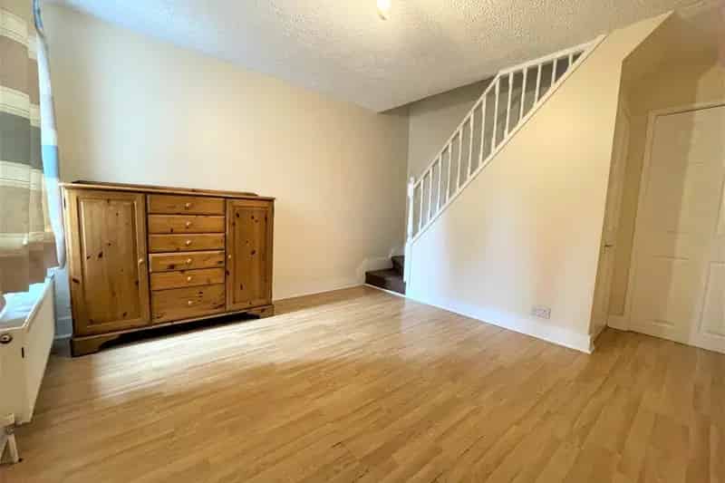 2 Bedroom House Near Watford General Hospital Zero Deposit Option