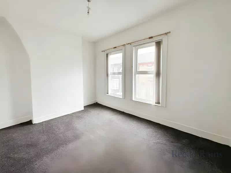 3 Bedroom Mid Terrace House to Rent Liverpool
