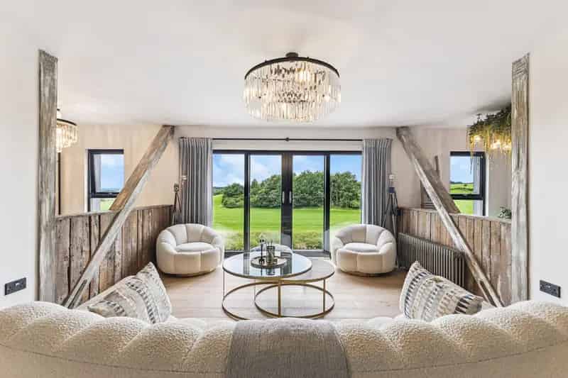 Luxury 5-Bedroom Mill Conversion with Annexe