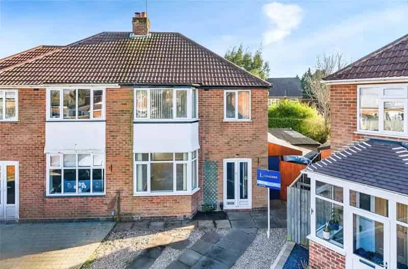 3 Bedroom Semi-Detached House for Sale