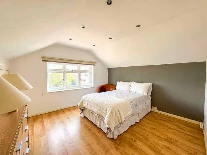 3 Bed Detached Chalet House For Sale