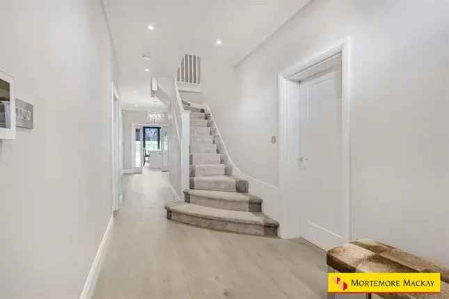 Semi Detached House for Sale in Grange Park London