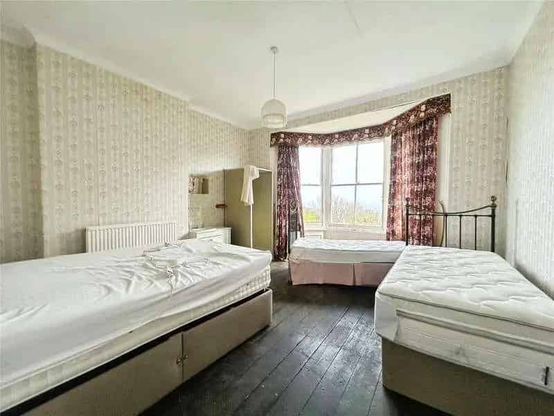 5 Bed Victorian House For Sale Chain Free