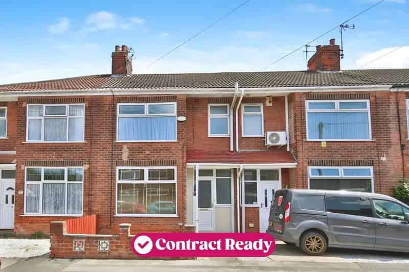 3 bedroom terraced house for sale