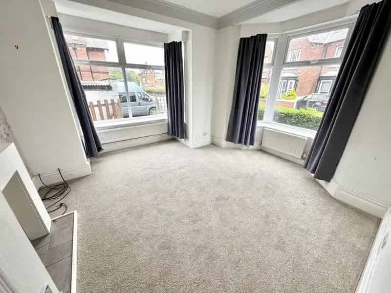 3 Bedroom Semi Detached House For Sale Scarborough YO12