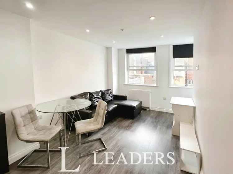1 Bedroom Apartment City Center Students Welcome