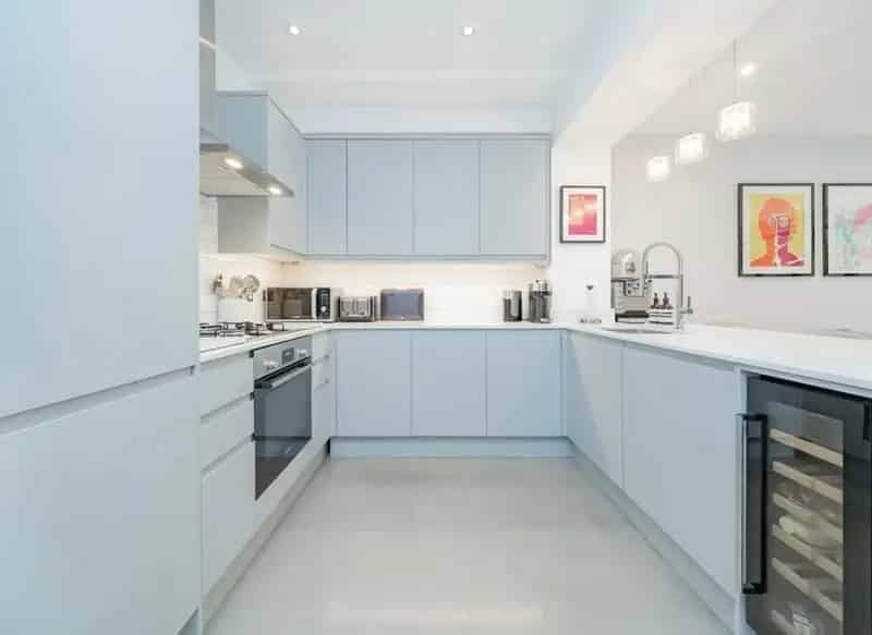 3 Double Bedroom Period Conversion Muswell Hill Off Street Parking