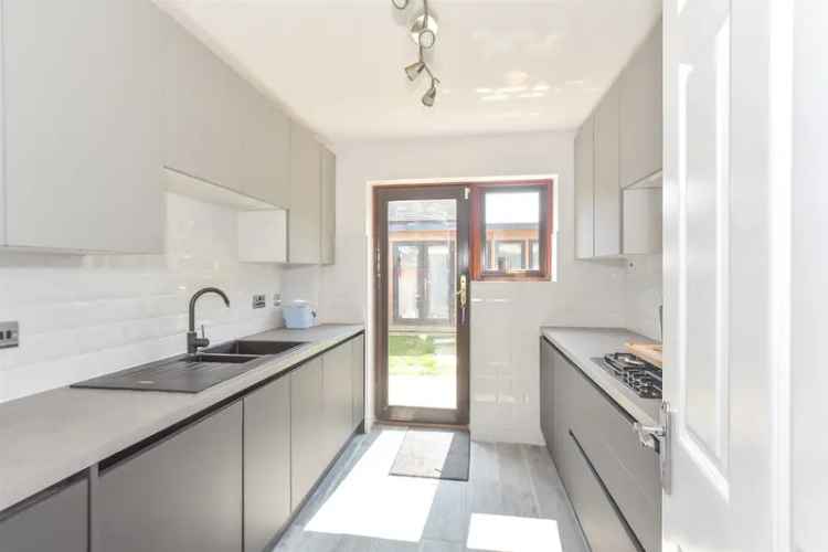 3 Bedroom Detached House For Sale Near Schools and A127